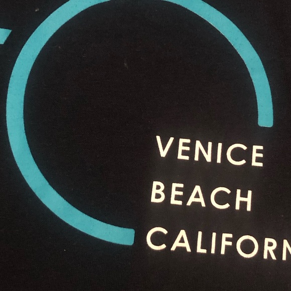 Hollister Venice Beach California Tee - Picture 3 of 3